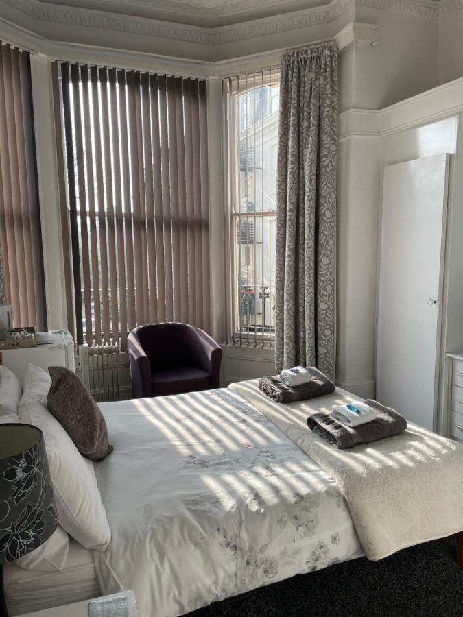 מלון Carlton House סקארבורו מראה חיצוני תמונה